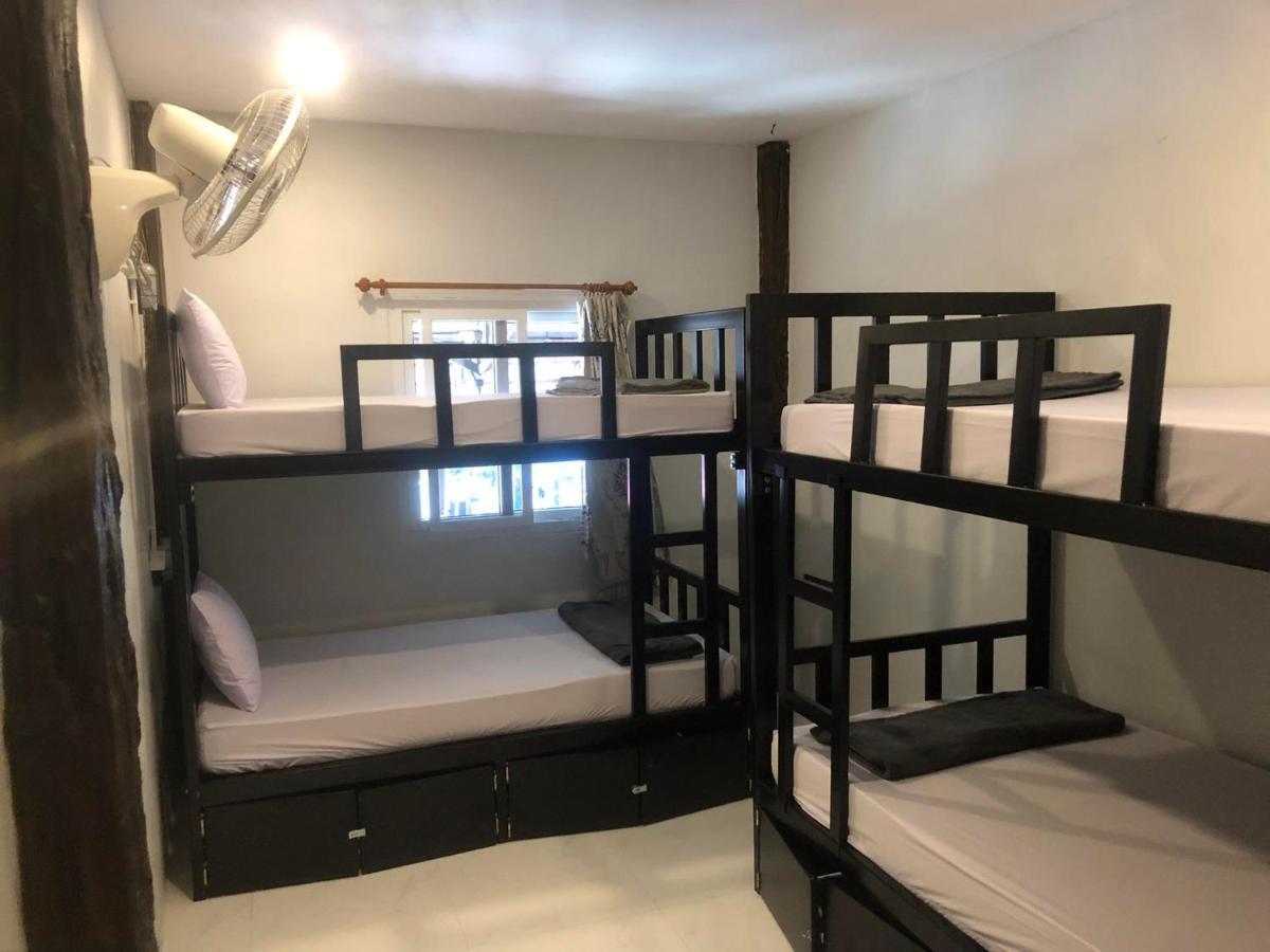 Social Quarters Blanco - Youth Hostel 18 To 35 Only Railay-stranden Eksteriør bilde