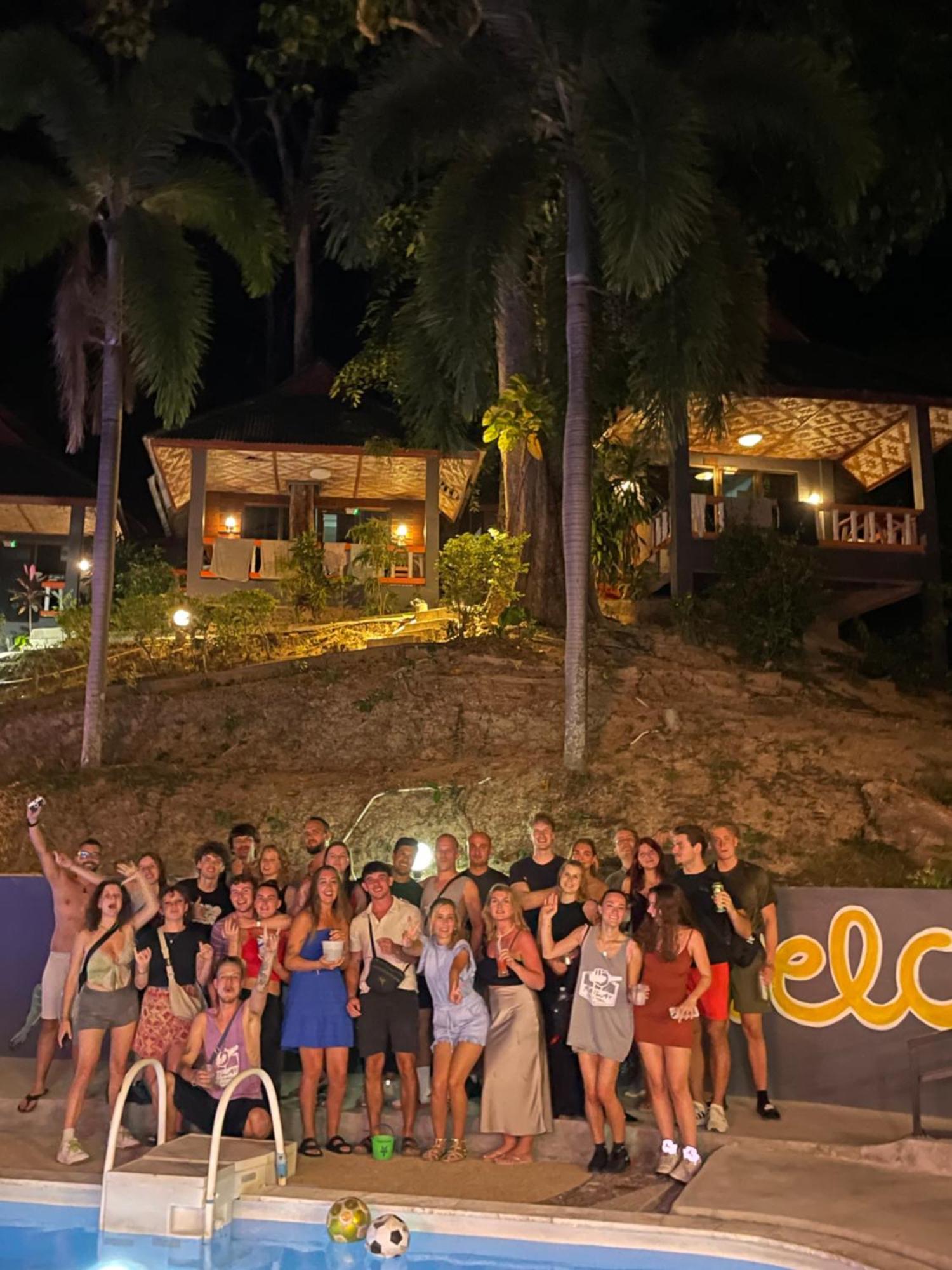 Social Quarters Blanco - Youth Hostel 18 To 35 Only Railay-stranden Eksteriør bilde