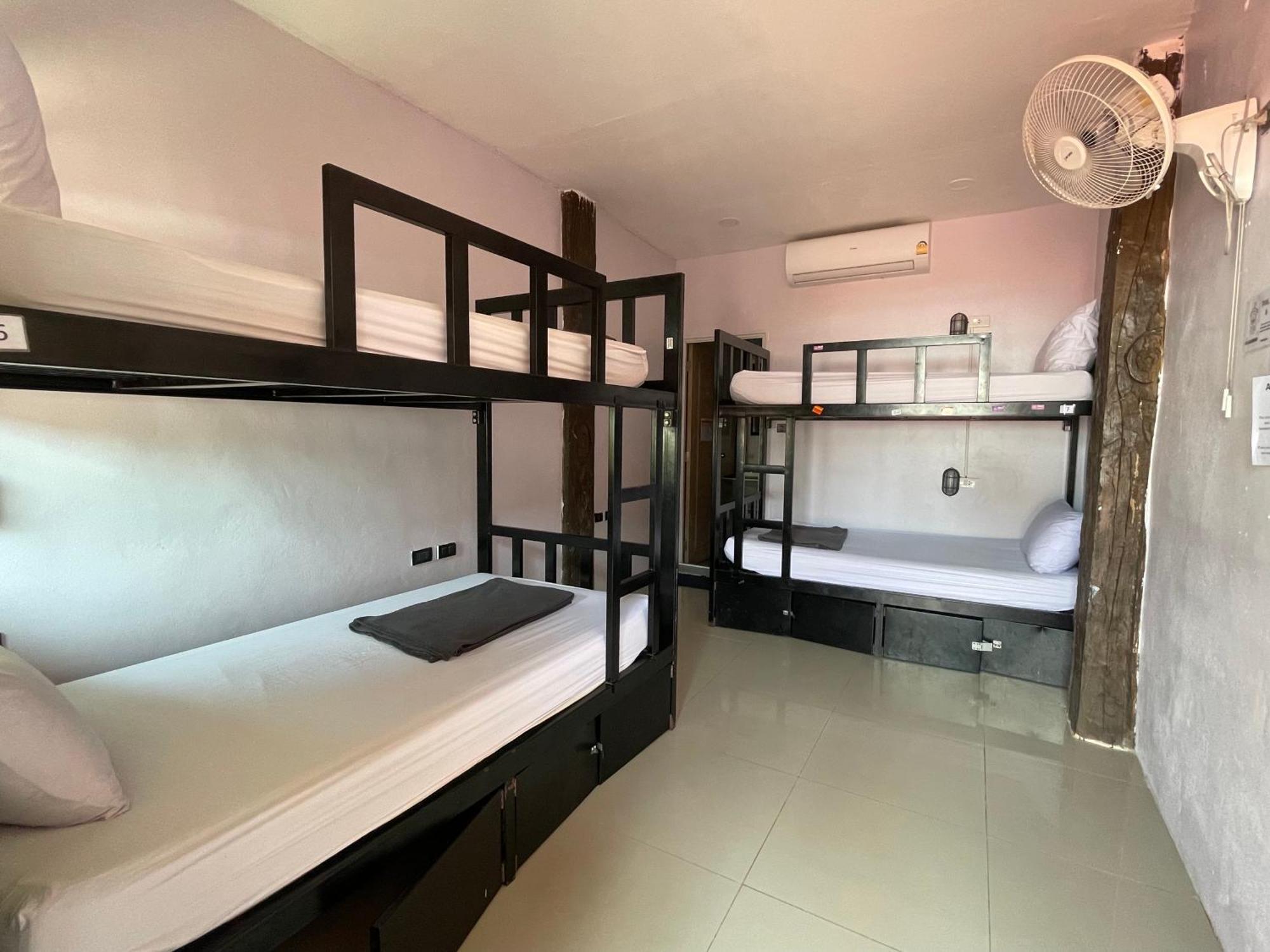 Social Quarters Blanco - Youth Hostel 18 To 35 Only Railay-stranden Eksteriør bilde