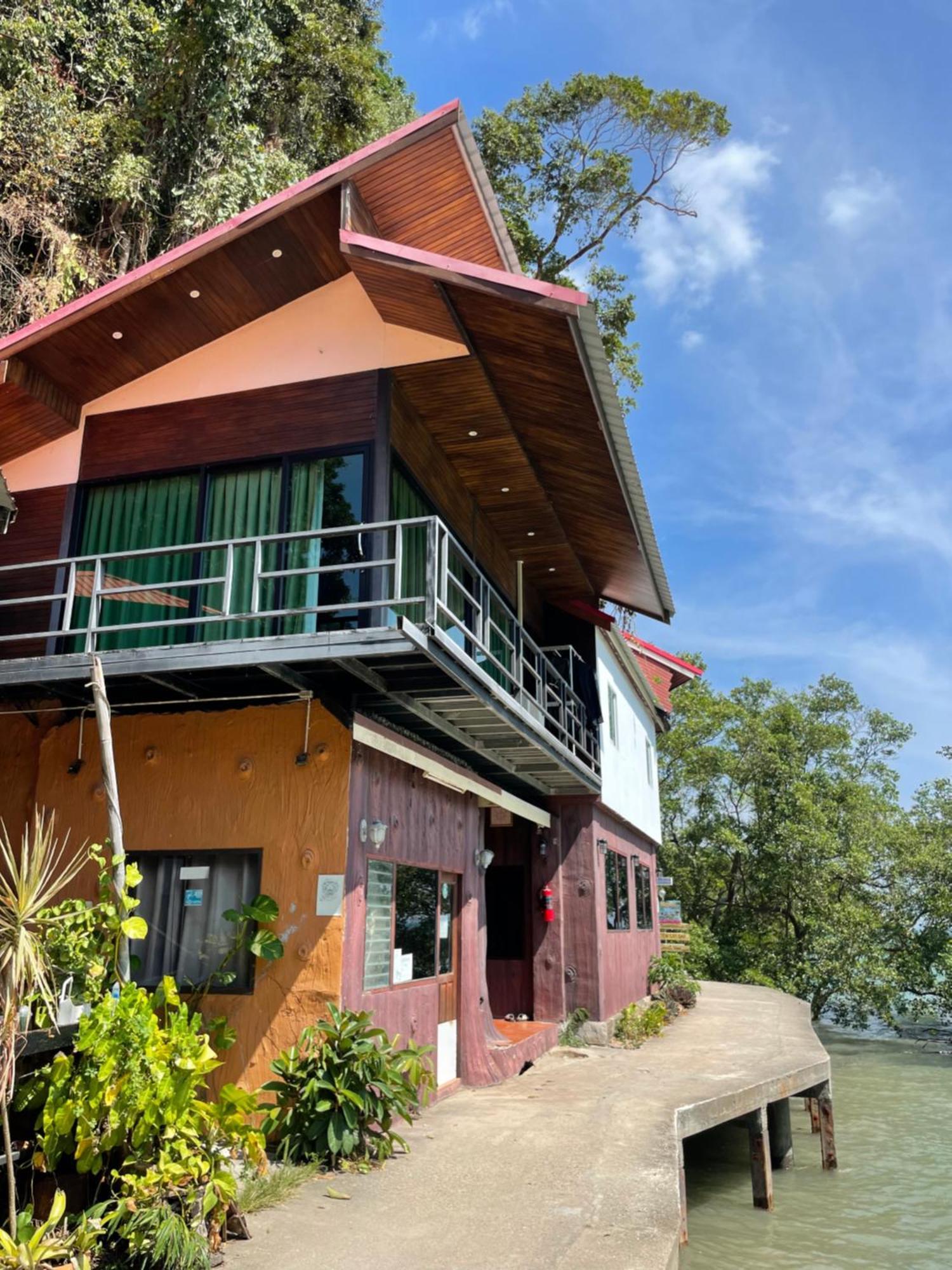 Social Quarters Blanco - Youth Hostel 18 To 35 Only Railay-stranden Eksteriør bilde